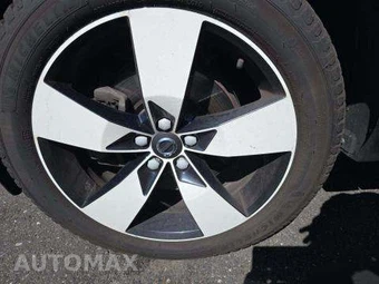 2019 Volvo XC40 T5 Momentum – miniatura 24
