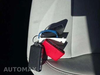 2019 Volvo XC40 T5 Momentum – miniatura 8