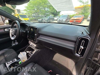 2019 Volvo XC40 T5 R-Design – miniatura 19