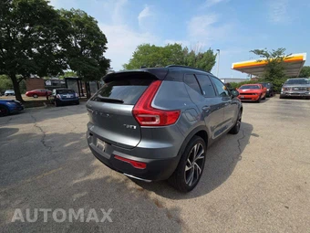 2019 Volvo XC40 T5 R-Design – miniatura 3