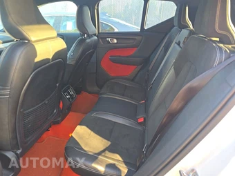 2019 Volvo XC40 T5 R-Design – miniatura 13