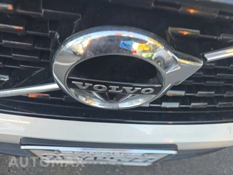 2019 Volvo XC40 T5 R-Design – miniatura 16