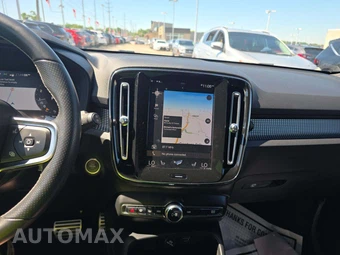 2019 Volvo XC40 T5 R-Design – miniatura 10