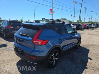 2019 Volvo XC40 T5 R-Design – miniatura 3