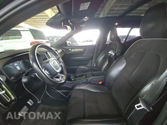2019 Volvo XC40 T5 R-Design - miniatura 9