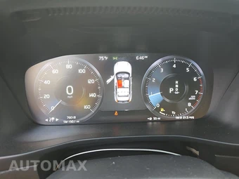 2019 Volvo XC40 T5 R-Design – miniatura 12