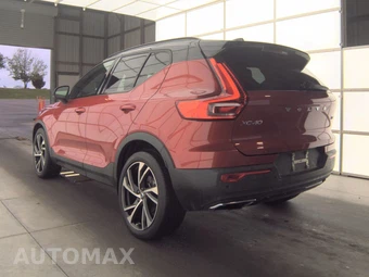2019 Volvo XC40 T5 R-Design – miniatura 6