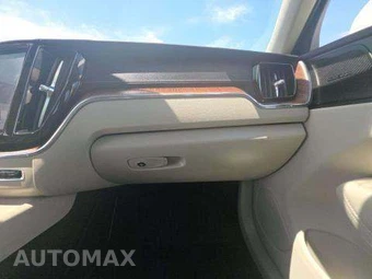 2019 Volvo XC60 Plug-In Hybrid T8 Inscription - miniatura 20