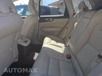 2019 Volvo XC60 Plug-In Hybrid T8 Momentum - miniatura 13