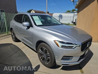 2019 Volvo XC60 Plug-In Hybrid T8 Momentum - miniatura 3