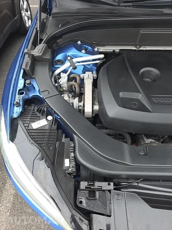 2019 Volvo XC60 Plug-In Hybrid T8 R-Design - miniatura 24