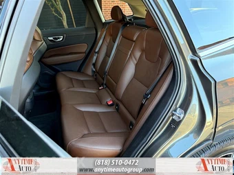 2019 Volvo XC60 T5 Inscription - miniatura 24