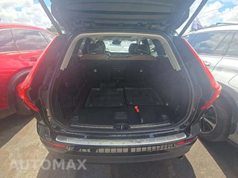 2019 Volvo XC60 T5 Momentum – miniatura 14