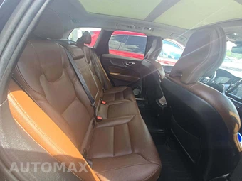2019 Volvo XC60 T5 Momentum – miniatura 16