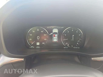 2019 Volvo XC60 T5 Momentum – miniatura 9