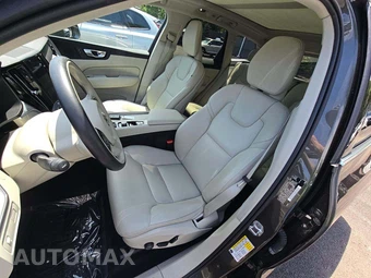 2019 Volvo XC60 T5 Momentum – miniatura 6