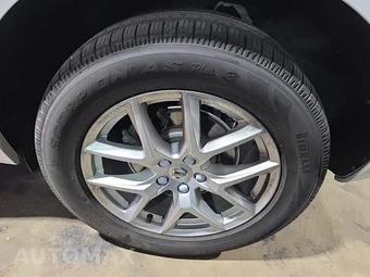 2019 Volvo XC60 T5 Momentum – miniatura 11
