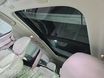 2019 Volvo XC60 T5 Momentum – miniatura 17
