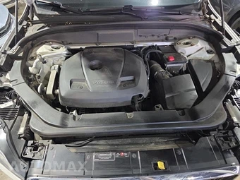 2019 Volvo XC60 T5 Momentum – miniatura 19