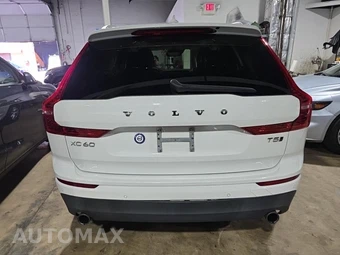 2019 Volvo XC60 T5 Momentum – miniatura 5