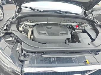 2019 Volvo XC60 T5 Momentum – miniatura 19