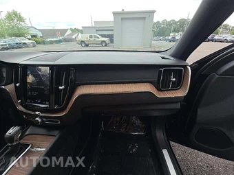 2019 Volvo XC60 T6 Inscription – miniatura 19