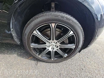 2019 Volvo XC60 T6 Inscription – miniatura 23