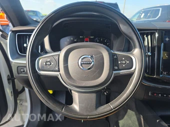 2019 Volvo XC60 T6 Momentum – miniatura 10