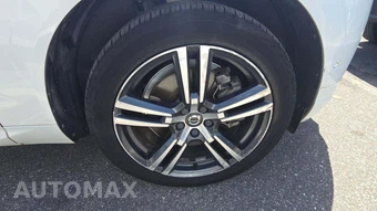 2019 Volvo XC60 T6 Momentum – miniatura 23