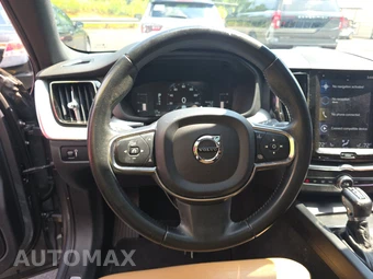 2019 Volvo XC60 T6 Momentum – miniatura 10