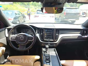 2019 Volvo XC60 T6 Momentum – miniatura 11