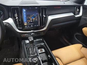 2019 Volvo XC60 T6 Momentum – miniatura 11
