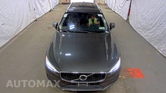 2019 Volvo XC60 T6 Momentum – miniatura 2