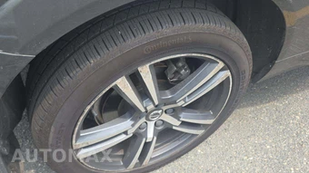 2019 Volvo XC60 T6 Momentum – miniatura 30
