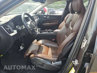 2019 Volvo XC60 T6 Momentum – miniatura 7