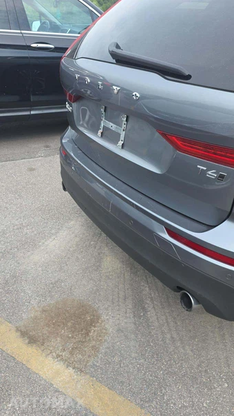 2019 Volvo XC60 T6 Momentum - miniatura 18