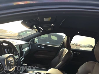 2019 Volvo XC60 T6 Momentum - miniatura 20