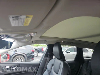 2019 Volvo XC60 T6 Momentum - miniatura 17