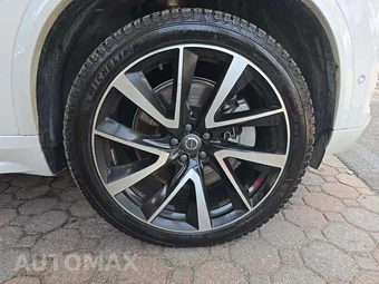 2019 Volvo XC90 Plug-In Hybrid T8 Inscription - miniatura 24