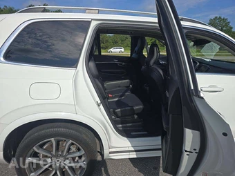 2019 Volvo XC90 T5 Momentum - miniatura 14
