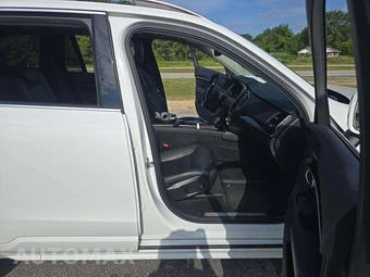 2019 Volvo XC90 T5 Momentum - miniatura 16