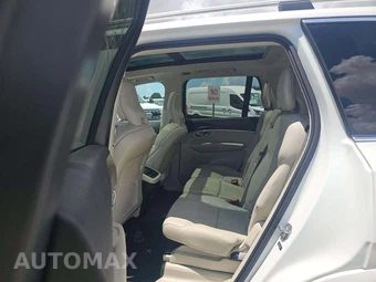 2019 Volvo XC90 T5 Momentum – miniatura 10