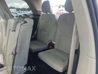 2019 Volvo XC90 T5 Momentum – miniatura 11