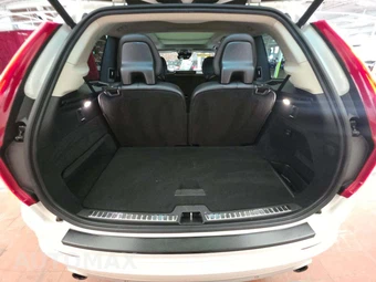 2019 Volvo XC90 T5 Momentum - miniatura 15