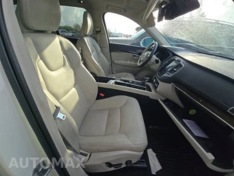 2019 Volvo XC90 T5 Momentum - miniatura 8