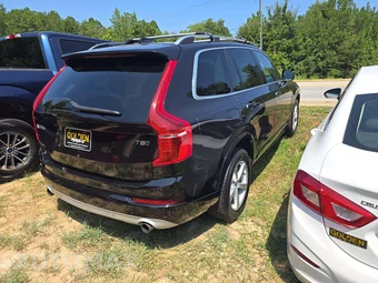 2019 Volvo XC90 T5 Momentum - miniatura 3