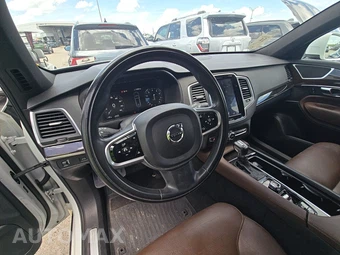 2019 Volvo XC90 T6 Momentum – miniatura 10