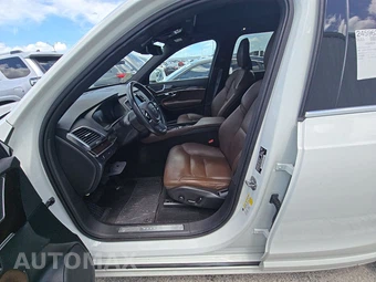 2019 Volvo XC90 T6 Momentum – miniatura 7