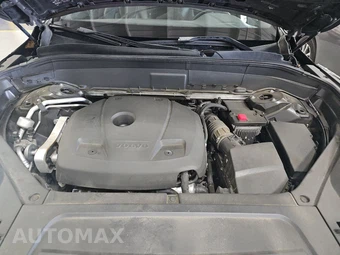 2019 Volvo XC90 T6 Momentum - miniatura 16