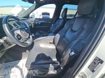 2019 Volvo XC90 T6 Momentum – miniatura 3
